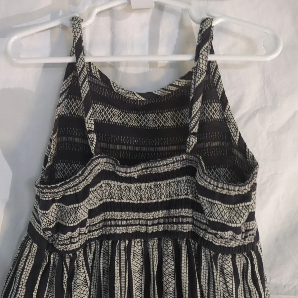 Old Navy | Black and White Woven Pattern Sundress Elastic Back Adjust Straps | M